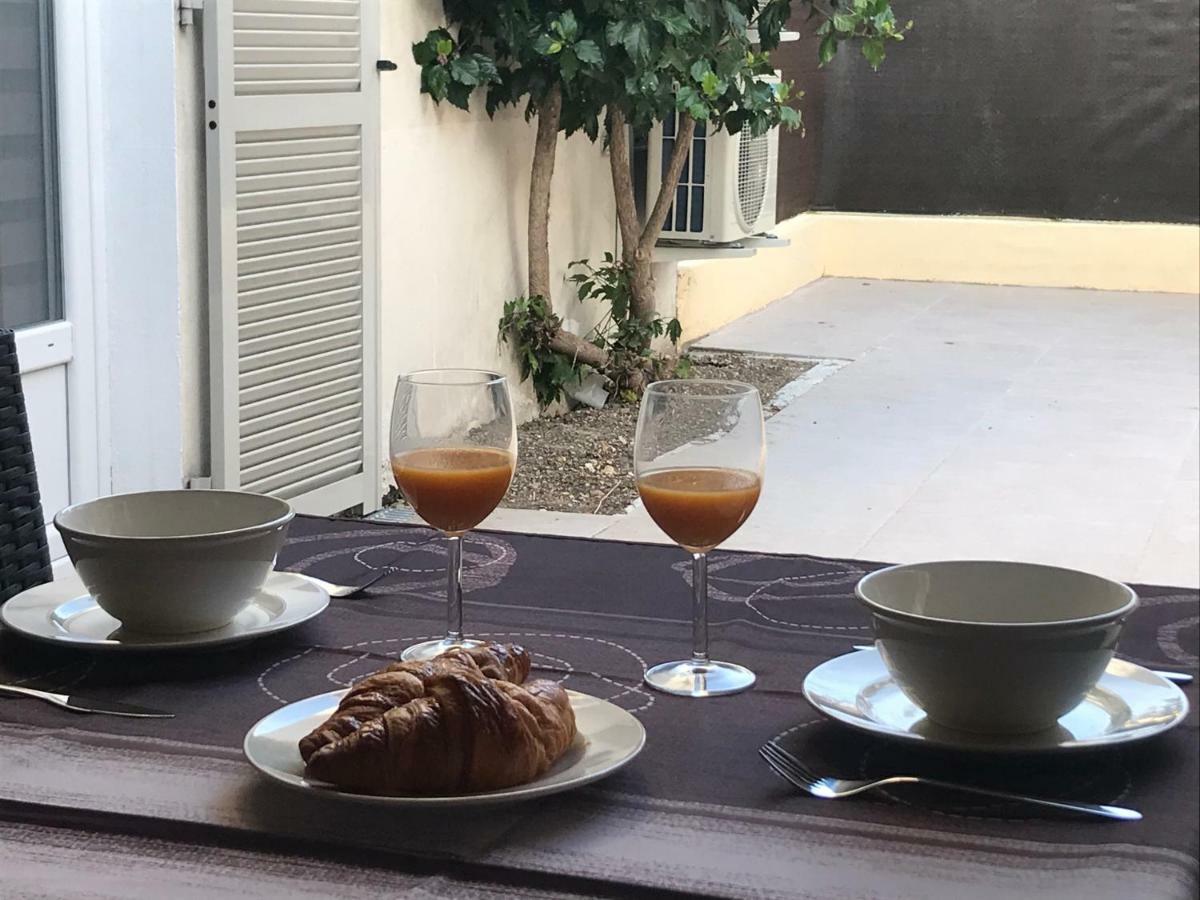 Sleep In Antibes City Center Apartment Екстериор снимка