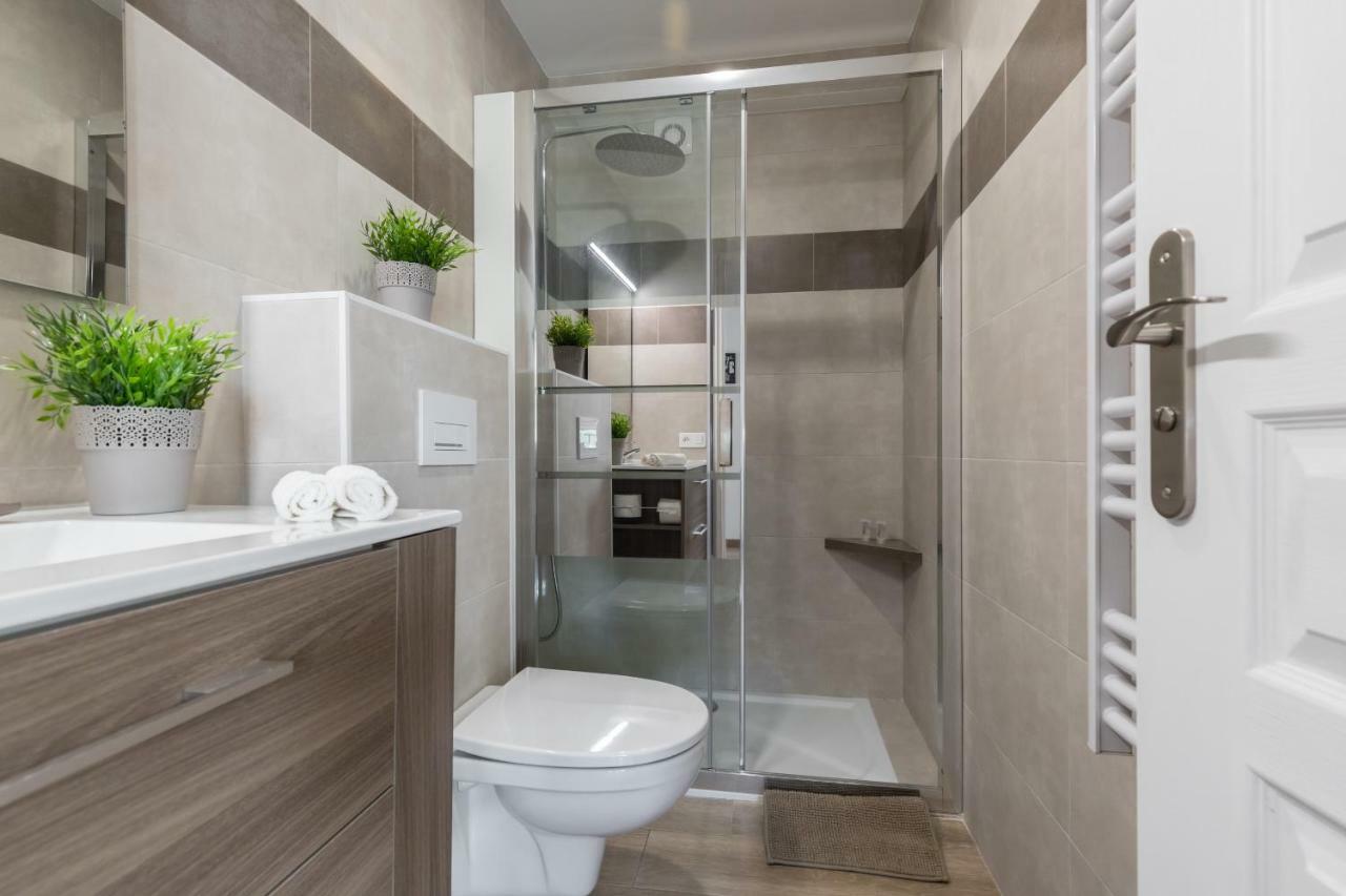 Sleep In Antibes City Center Apartment Екстериор снимка