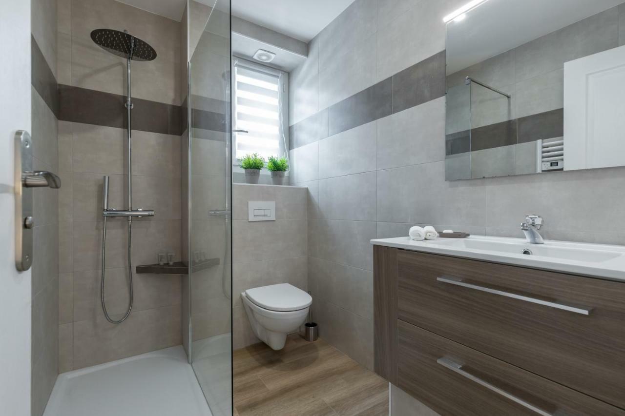Sleep In Antibes City Center Apartment Екстериор снимка